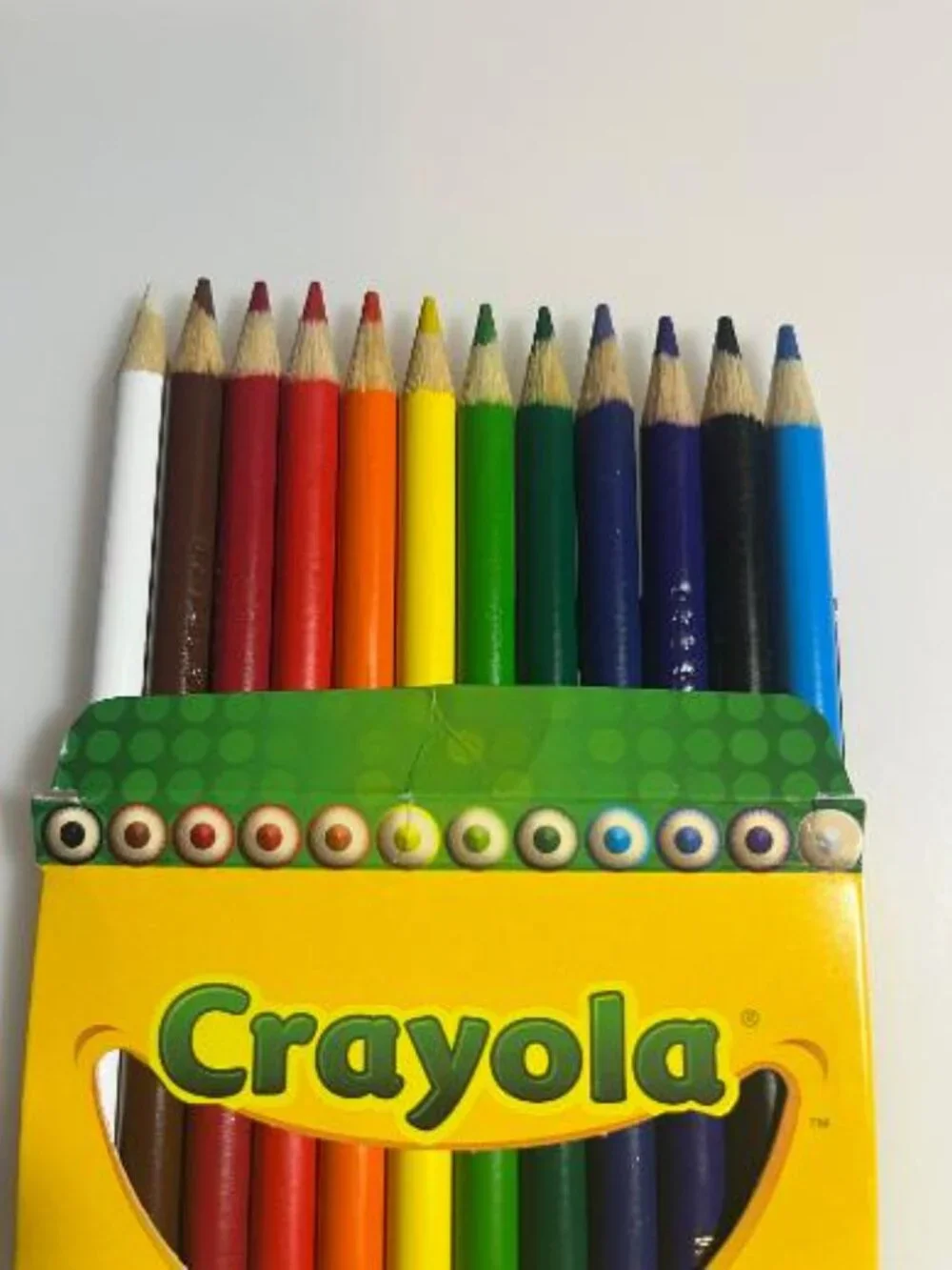 COLOR-4 12 Pack Crayola Colored Pencils